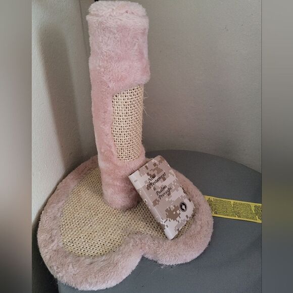 Heart shaped cat scratching post - Picture 4 of 5